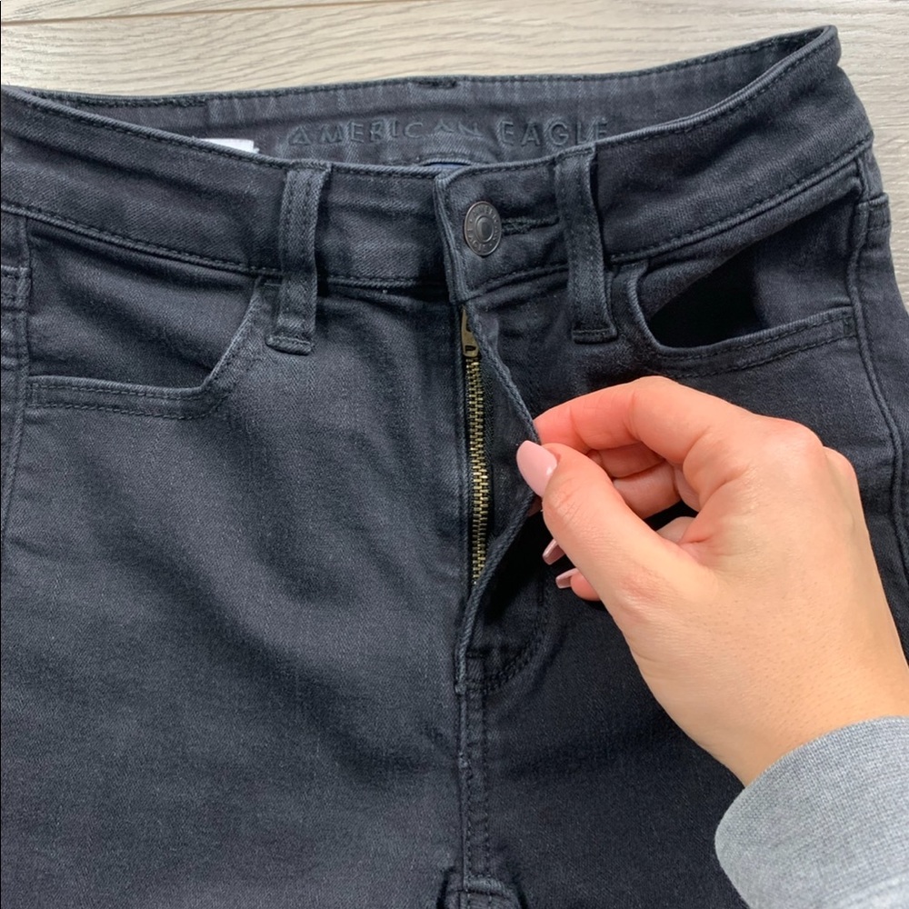 AEO Black Distressed Super Hi-Rise Jegging - Picture 8 of 15